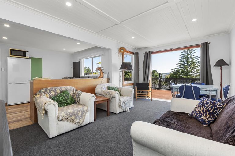 Photo of property in 14 Main Road, Raglan, 3225