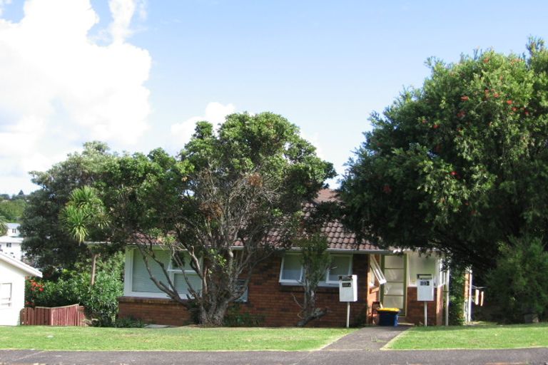 Photo of property in 2/39 Eban Avenue, Hillcrest, Auckland, 0627