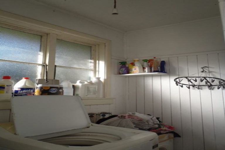 Photo of property in 9-13 Rochfort Street, Greymouth, 7805