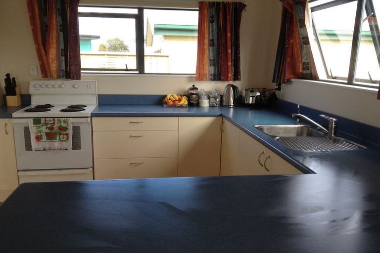 Photo of property in 27 Pipi Dune, Whitianga, 3510