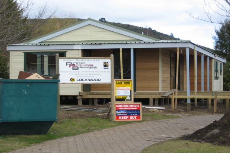 Photo of property in 17 Gibbs Place, Kinloch, Taupo, 3377