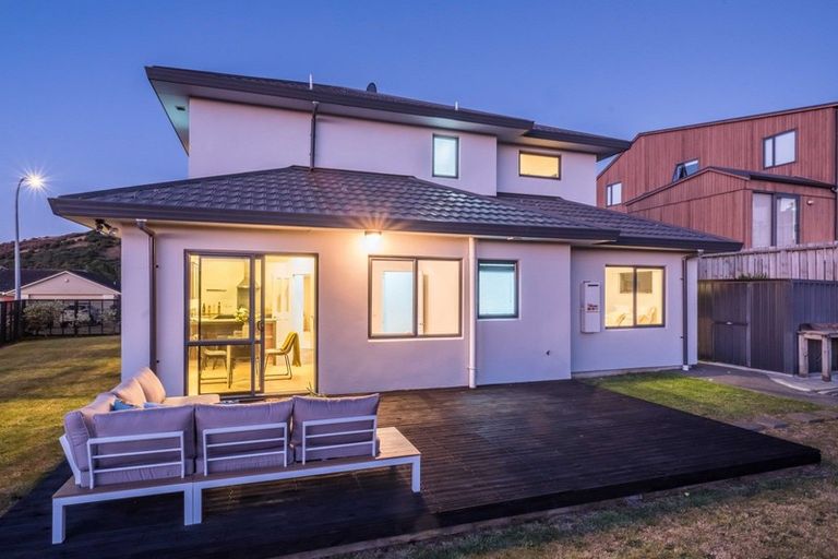 Photo of property in 90 Kentwood Drive, Woodridge, Wellington, 6037