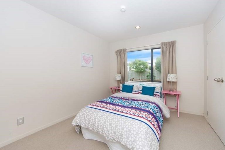 Photo of property in 31 South Kensington Way, Henderson, Auckland, 0612