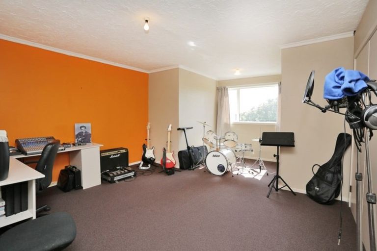 Photo of property in 17 Cruickshank Crescent, Rosedale, Invercargill, 9810