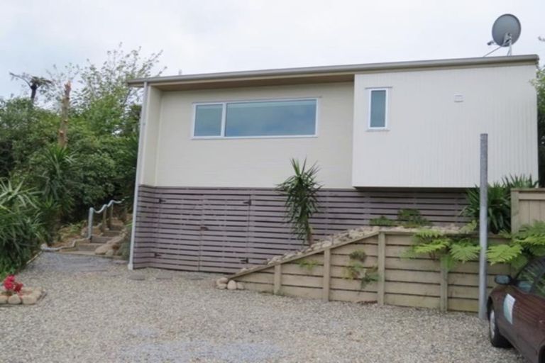 Photo of property in 4 Davies Road, Hurdon, New Plymouth, 4310