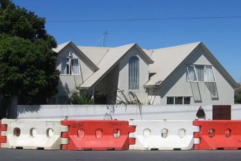 Photo of property in 2/63 Stanley Avenue, Milford, Auckland, 0620