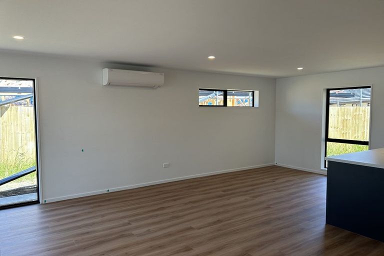 Photo of property in 5 Songpa Street, Halswell, Christchurch, 8025