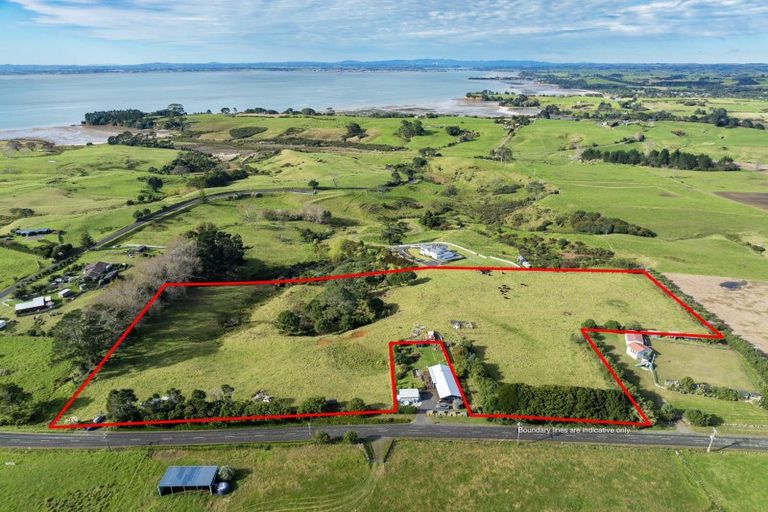 Photo of property in 362 Grahams Beach Road, Manukau Heads, Awhitu, 2684