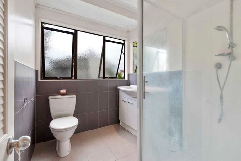 Photo of property in 29 Kennedy Avenue, Forrest Hill, Auckland, 0620