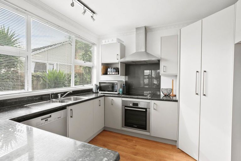 Photo of property in 5 Thomson Avenue, Dinsdale, Hamilton, 3204