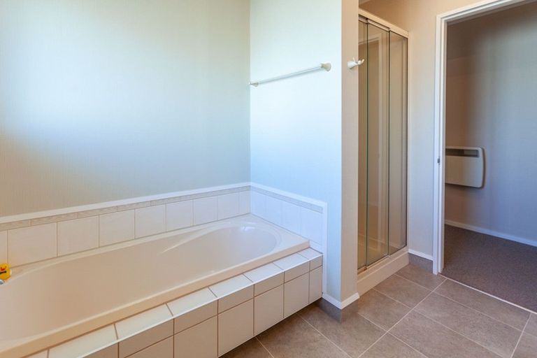 Photo of property in 6 Bishops Close, Greenmeadows, Napier, 4112