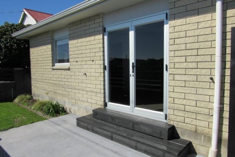 Photo of property in 3/10 Karamu Street, Strandon, New Plymouth, 4312