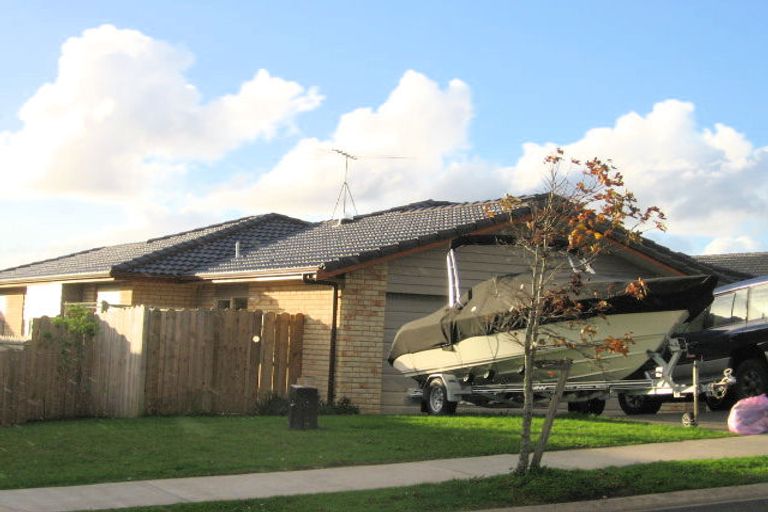 Photo of property in 4 Driftwood Drive, Red Beach, 0932