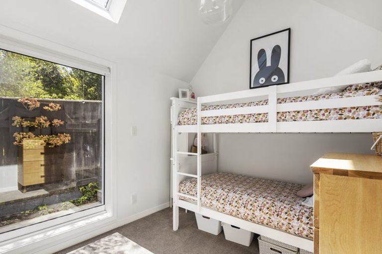 Photo of property in 18 Moir Street, Mount Victoria, Wellington, 6011