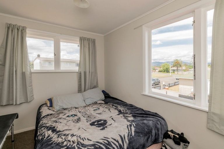 Photo of property in 16 Mahoe Street, Levin, 5510