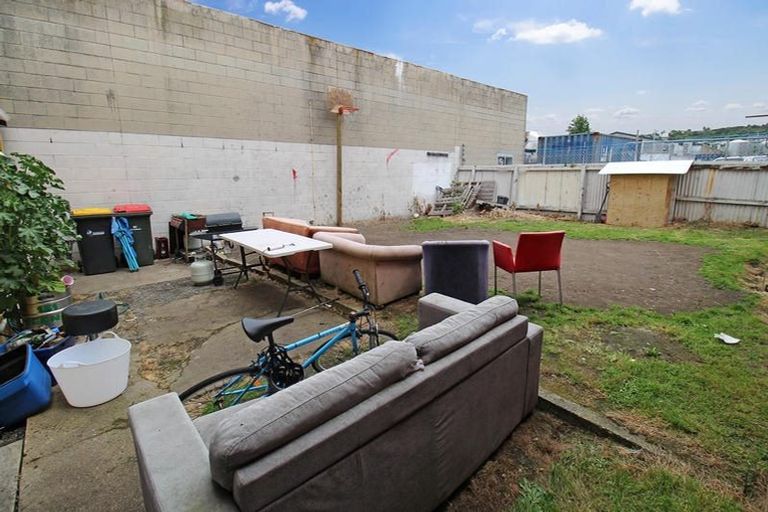 Photo of property in 6 Riego Street, North Dunedin, Dunedin, 9016