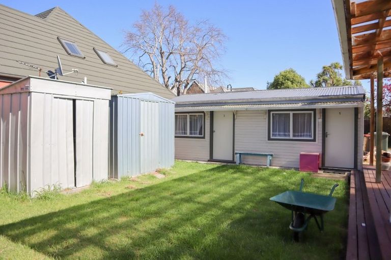 Photo of property in 67 Memorial Avenue, Ilam, Christchurch, 8053