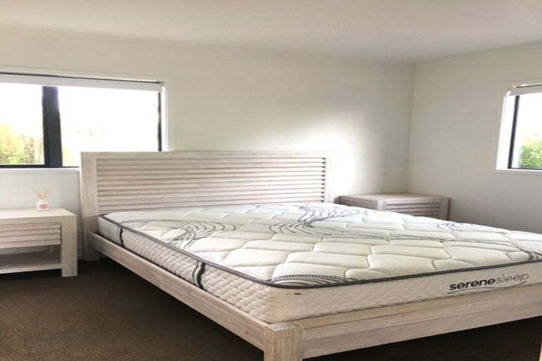 Photo of property in 13 Schnapper Rock Road, Greenhithe, Auckland, 0632