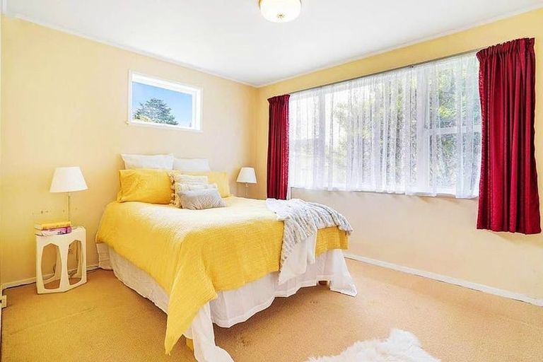 Photo of property in 14 Valencia Place, Manurewa, Auckland, 2102