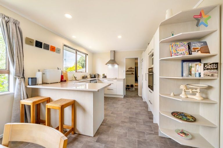 Photo of property in 38 Discovery Drive, Whitby, Porirua, 5024