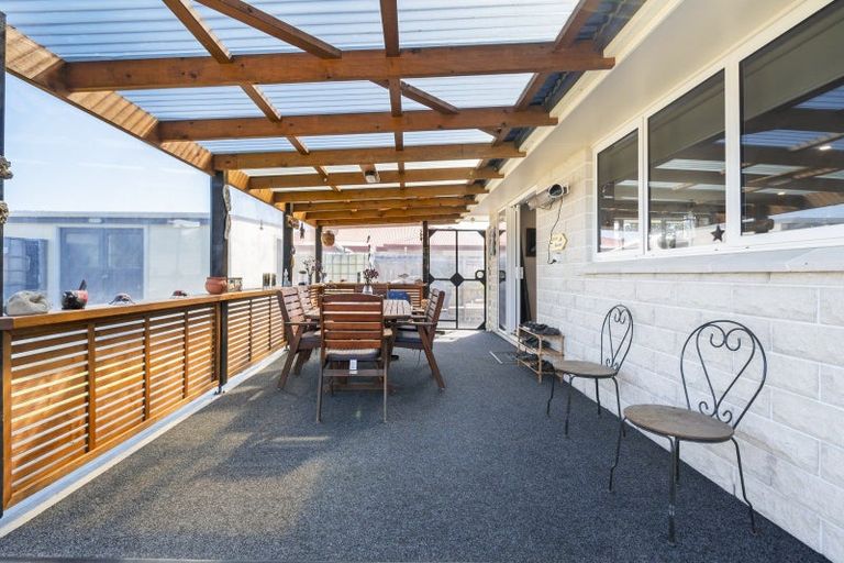 Photo of property in 12 Malthus Place, Foxton Beach, Foxton, 4815