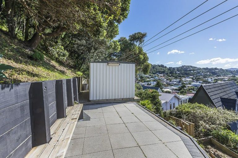 Photo of property in 49 Mantell Street, Seatoun, Wellington, 6022