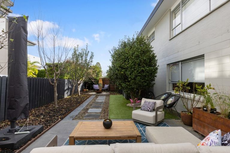 Photo of property in 2/252 Hibiscus Coast Highway, Orewa, 0931