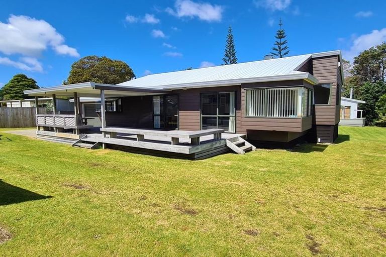Photo of property in 109 Manuka Place, Matarangi, Whitianga, 3592