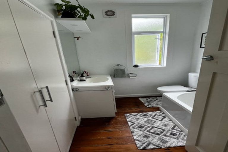 Photo of property in 1/44 Ribble Street, Island Bay, Wellington, 6023