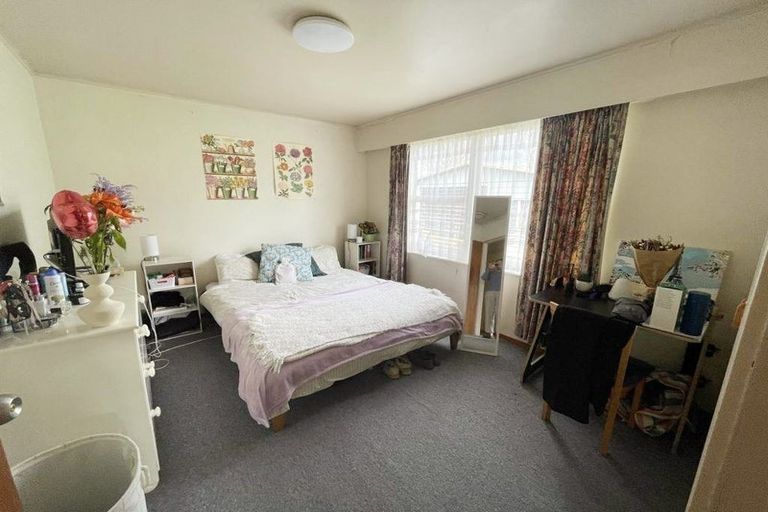 Photo of property in 33 Regent Street, Silverdale, Hamilton, 3216