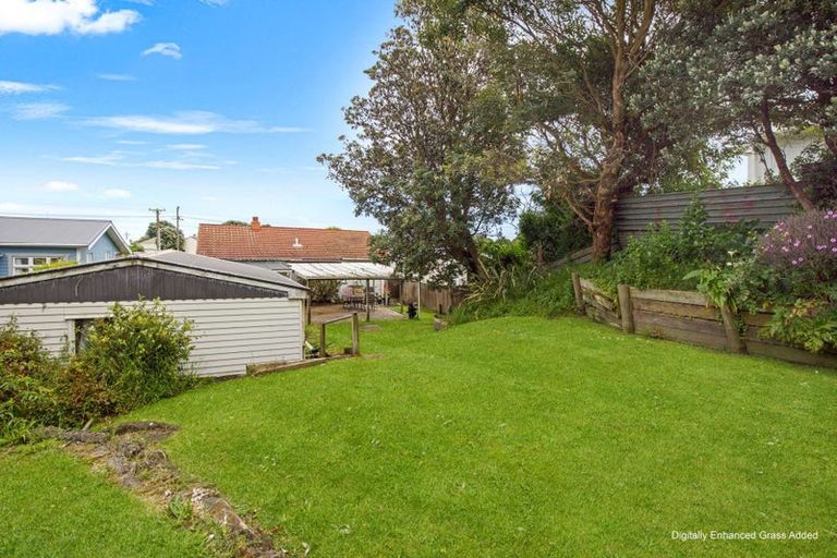 Photo of property in 94 Cornfoot Street, Castlecliff, Whanganui, 4501