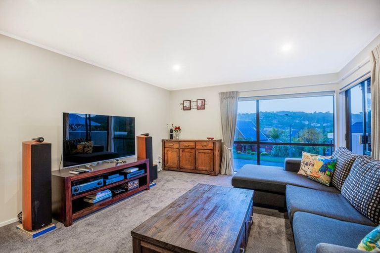 Photo of property in 3 Eclipse Lane, Whitby, Porirua, 5024