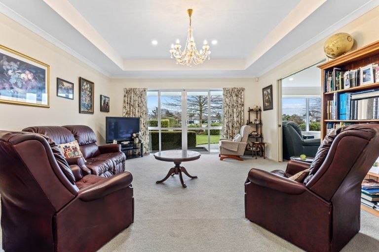 Photo of property in 12 Rotherham Drive, West Melton, 7618