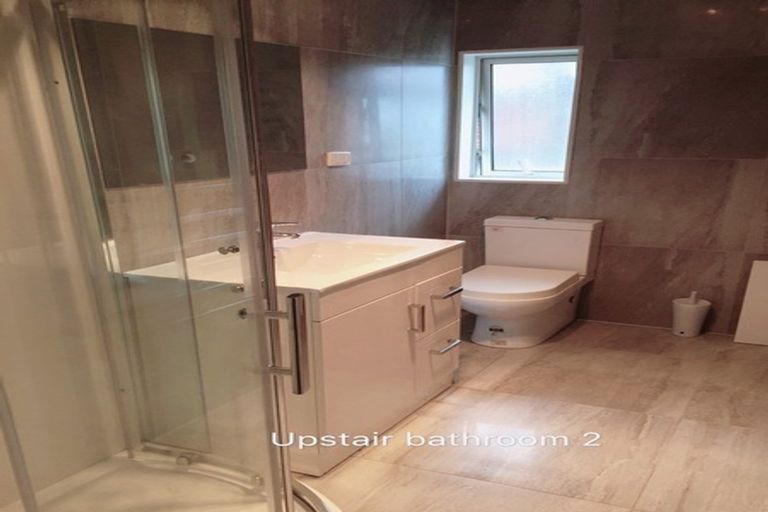 Photo of property in 26 Tawhana Crescent, Red Beach, 0932