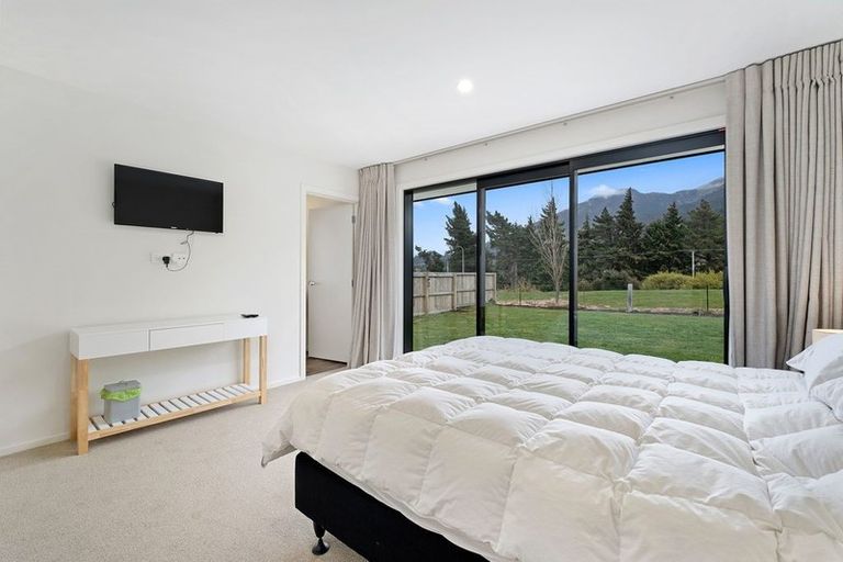 Photo of property in 3 Edna Lane, Lake Hawea, Wanaka, 9382