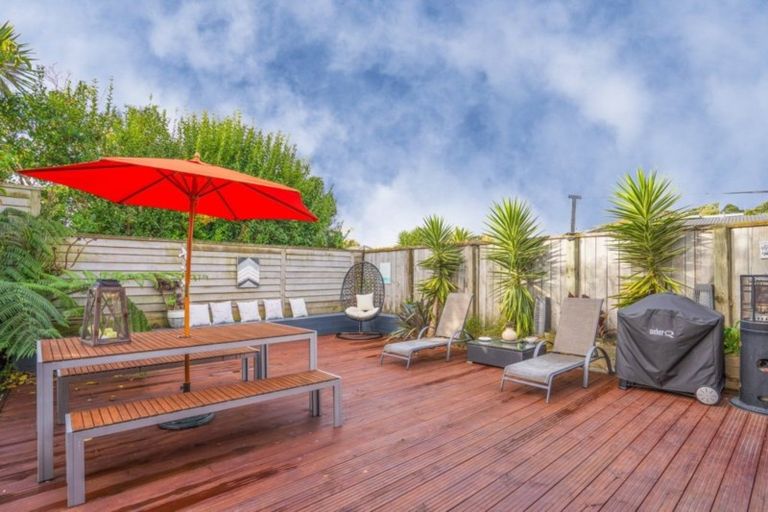 Photo of property in 50a Renown Road, Raumati South, Paraparaumu, 5032