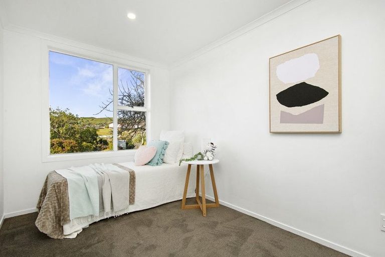 Photo of property in 7 Cheshire Street, Cannons Creek, Porirua, 5024