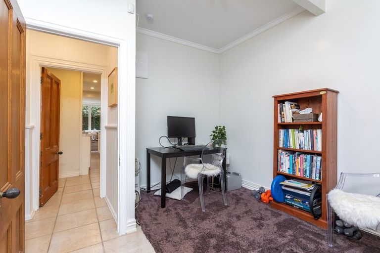 Photo of property in 8a Alberon Street, Parnell, Auckland, 1052