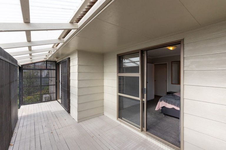 Photo of property in 17b Cecil Place, Cloverlea, Palmerston North, 4412