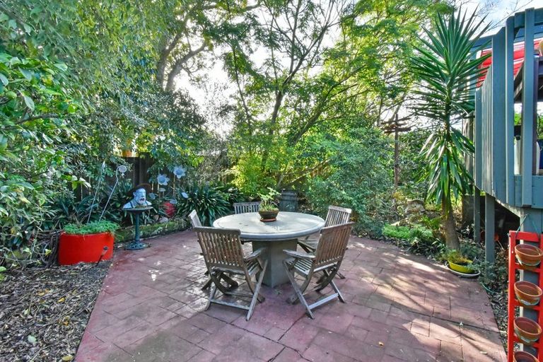 Photo of property in 32 Lorelei Place, Opaheke, Papakura, 2113