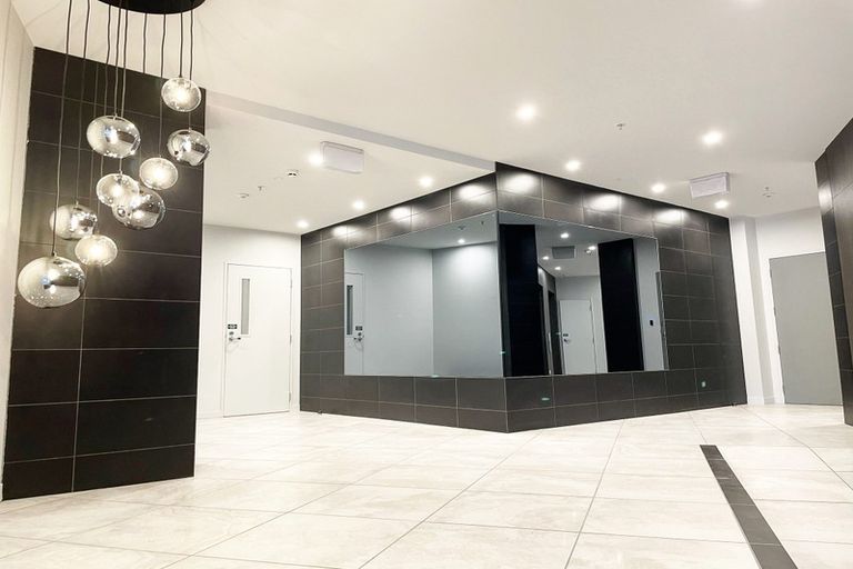 Photo of property in Pinnacle Apartments, W706/160 Victoria Street, Te Aro, Wellington, 6011