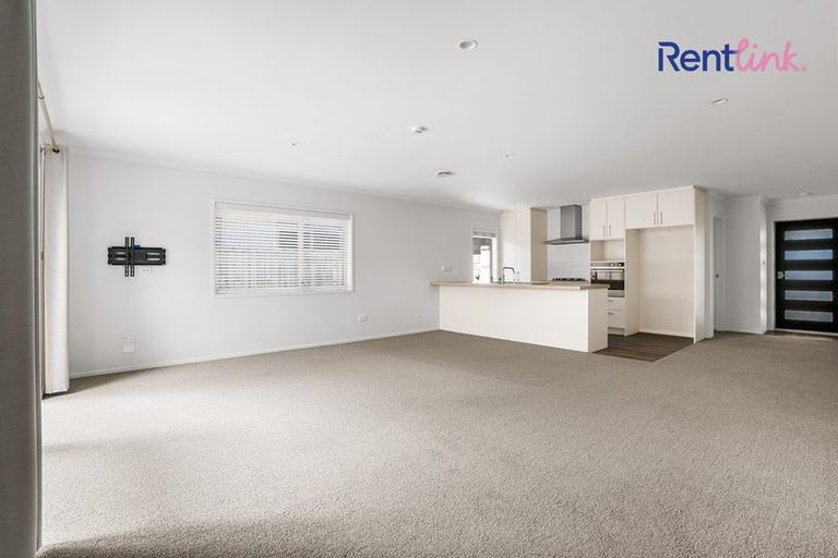 Photo of property in 114 Penetaka Heights, Pyes Pa, Tauranga, 3112