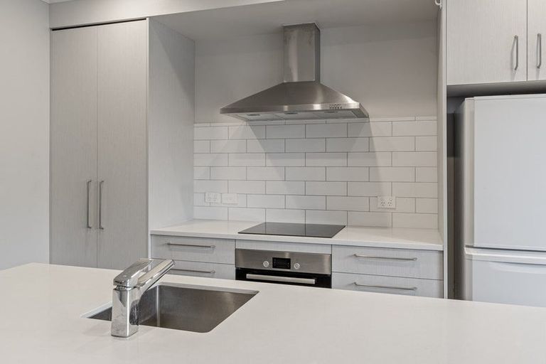 Photo of property in 2/25 Thackeray Street, Hamilton Lake, Hamilton, 3204