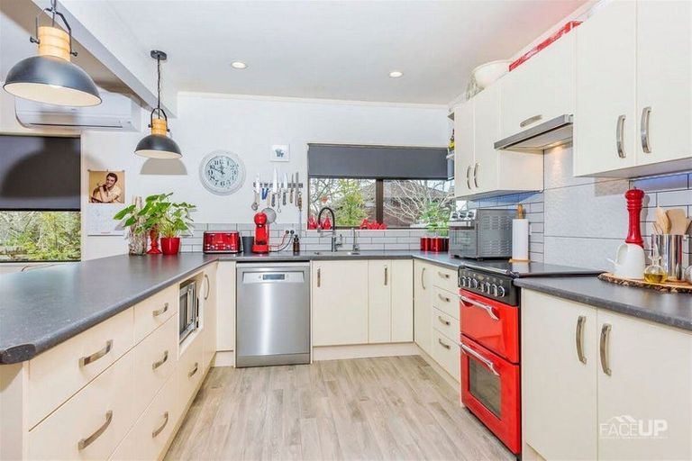 Photo of property in 323 Hobsonville Road, Hobsonville, Auckland, 0618