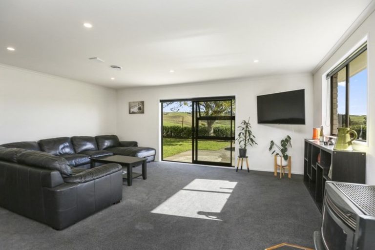 Photo of property in 1024 Mountain Road, Waiongana, Inglewood, 4389