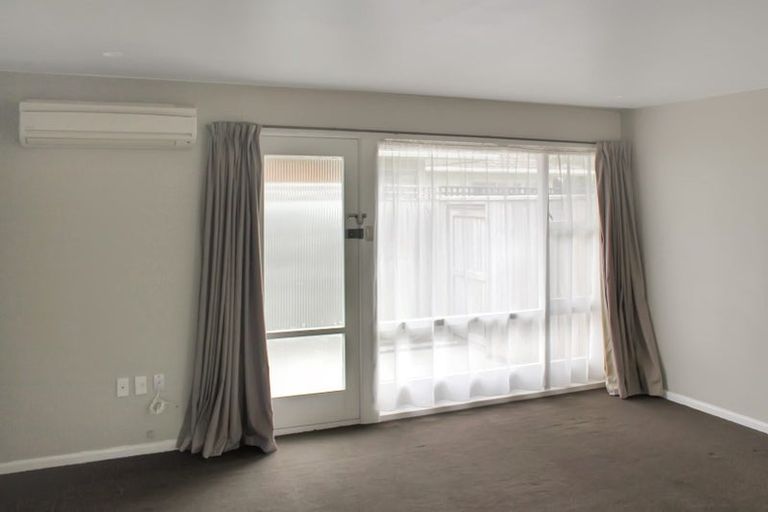 Photo of property in 2/92 Office Road, Merivale, Christchurch, 8014