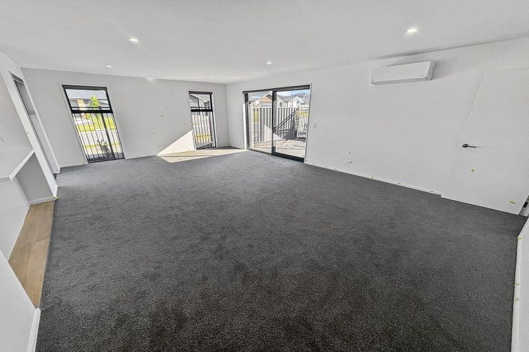 Photo of property in 42 Oriel Way, Rolleston, 7614