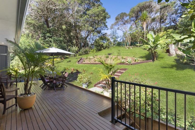 Photo of property in 5b Hobbs Road, Matakatia, Whangaparaoa, 0930