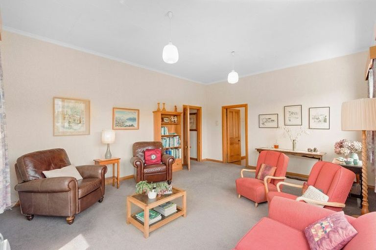 Photo of property in 17 Brownville Crescent, Maori Hill, Dunedin, 9010