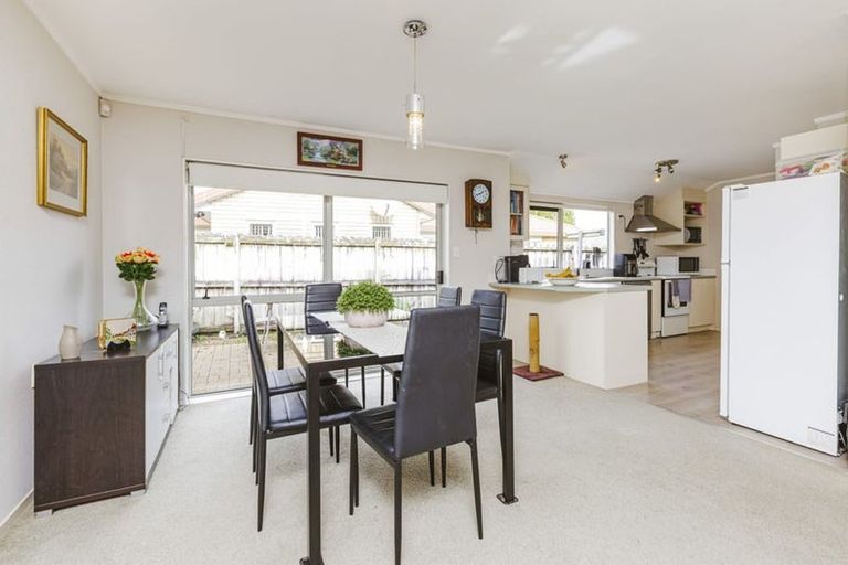 Photo of property in 15 Sheriff Place, Randwick Park, Auckland, 2105